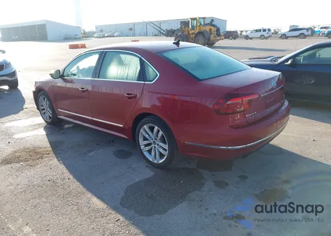 2017 Volkswagen Passat 1.8T Se z USA, uszkodzony, nr VIN 1VWGT7A39HC019855